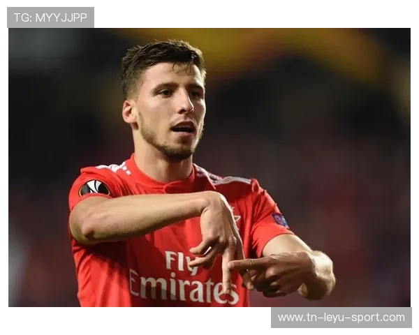 本菲卡拟签下德布劳内式的创意10号，培养为未来核心